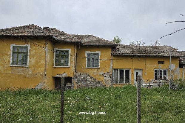 Image No.6-Maison de 3 chambres à vendre à Popovo