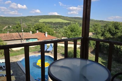 Bulgarian house with 4 bedrooms and a swimming pool for sale (66)