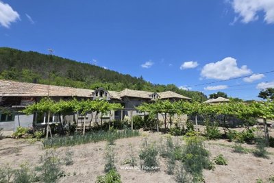 Bulgarian property for sale with views next to pine forest (73)
