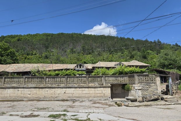 Image No.4-Maison de 4 chambres à vendre à Gorsko Ablanovo