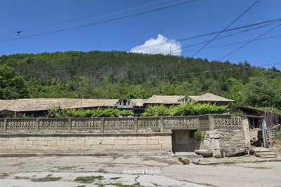 Bulgarian property for sale with views next to pine forest (2)