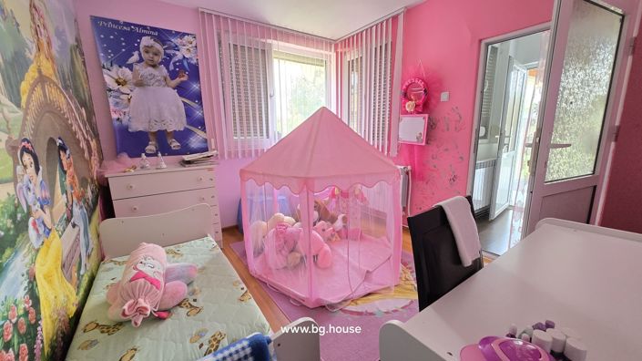Image No.21-3 Bed House for sale