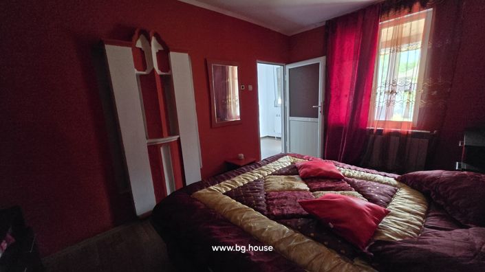 Image No.30-3 Bed House for sale