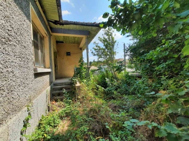 Image No.12-4 Bed House for sale