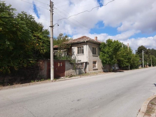 Image No.18-4 Bed House for sale