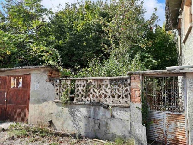 Image No.20-4 Bed House for sale