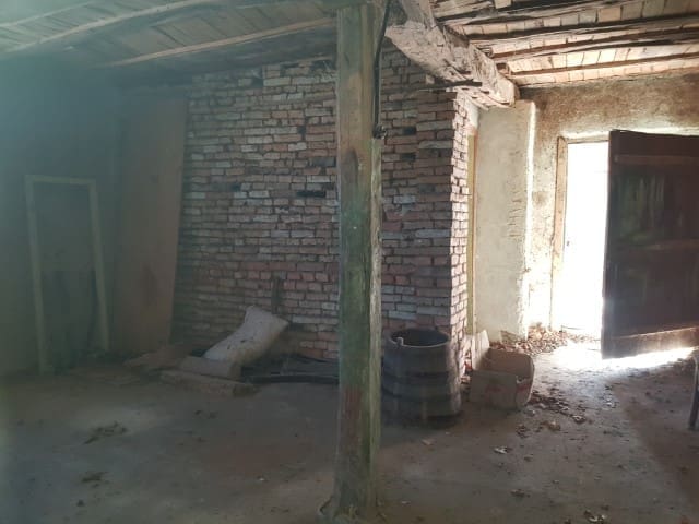 Image No.7-4 Bed House for sale