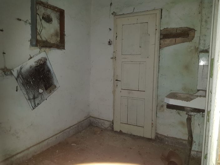 Image No.12-1 Bed House for sale