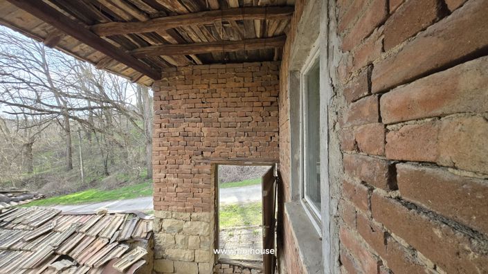 Image No.25-3 Bed House for sale