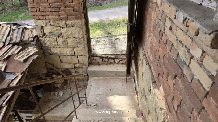 Image No.26-3 Bed House for sale