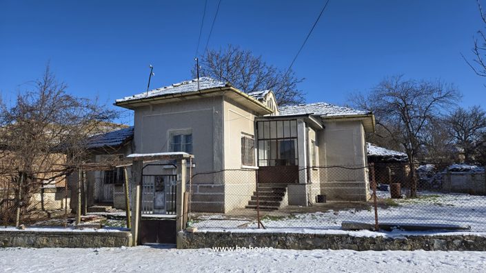 Image No.17-2 Bed House for sale