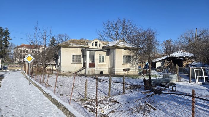 Image No.18-2 Bed House for sale