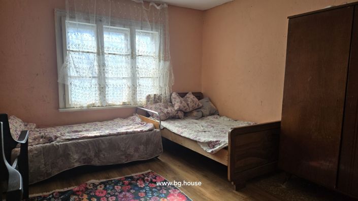 Image No.25-2 Bed House for sale