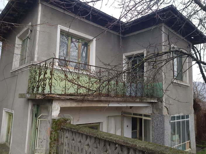 Image No.12-4 Bed House for sale