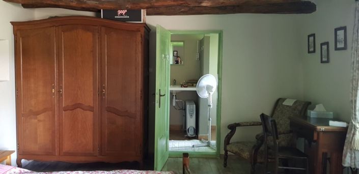 Image No.11-3 Bed House for sale