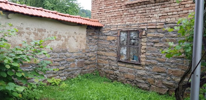 Image No.10-3 Bed House for sale
