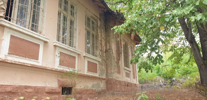 Image No.25-4 Bed House for sale