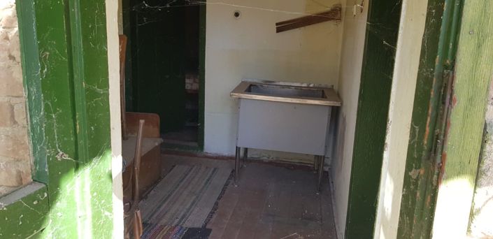Image No.10-3 Bed House for sale