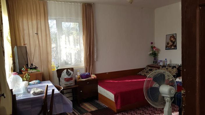 Image No.18-2 Bed House for sale