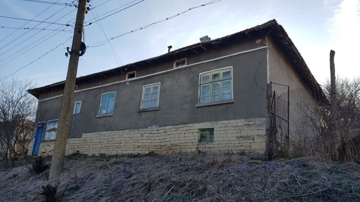 Image No.3-4 Bed House for sale