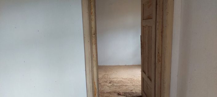 Image No.19-3 Bed Land for sale