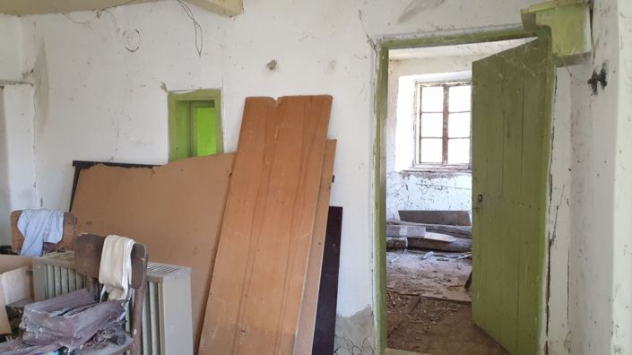 Image No.10-3 Bed House for sale
