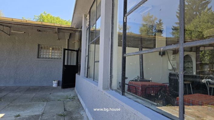 Image No.23-Commercial for sale
