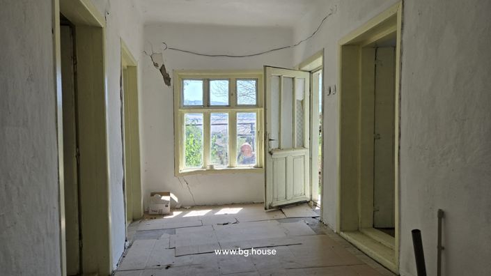 Image No.15-3 Bed House for sale