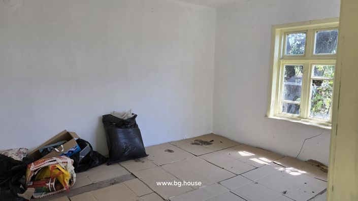 Image No.19-3 Bed House for sale