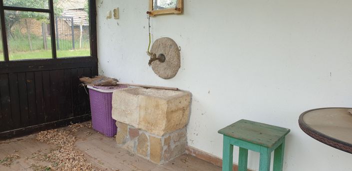 Image No.12-2 Bed House for sale