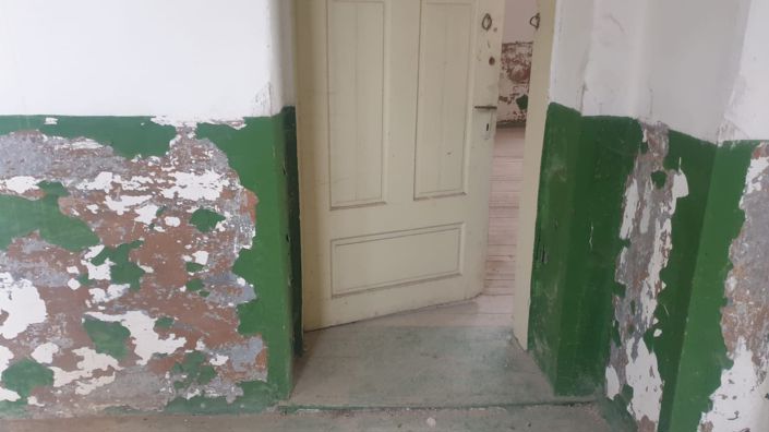 Image No.20-7 Bed House for sale