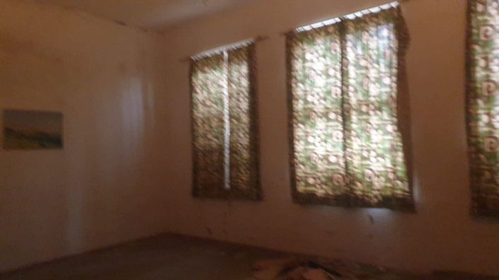Image No.24-7 Bed House for sale