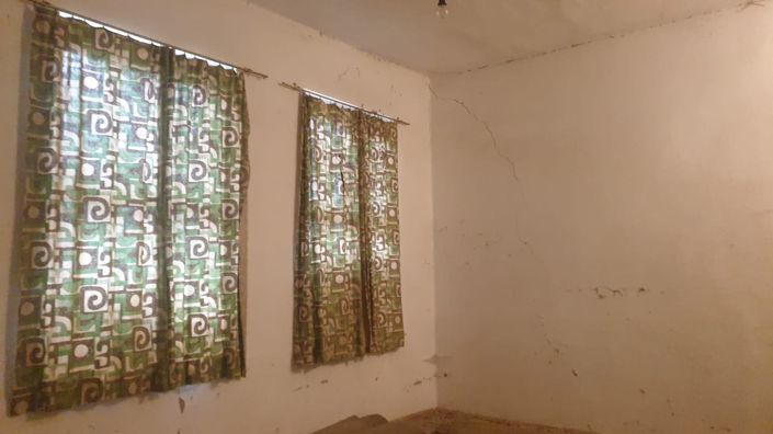 Image No.4-7 Bed House for sale