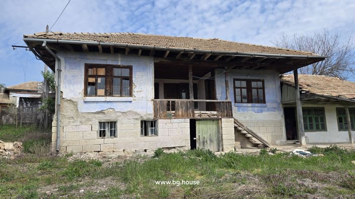 Image No.7-House for sale