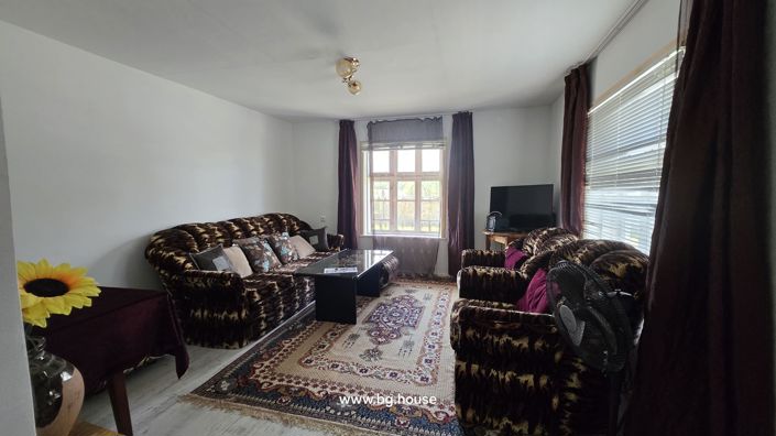 Image No.15-2 Bed House for sale
