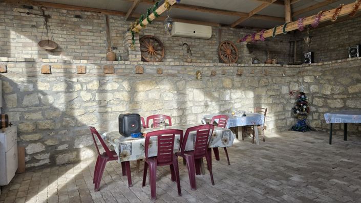 Image No.13-2 Bed House for sale