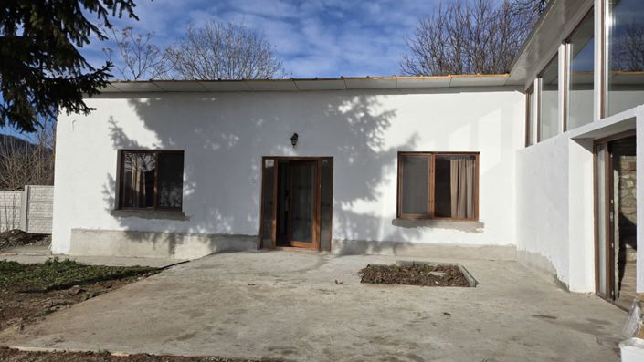 Image No.2-2 Bed House for sale