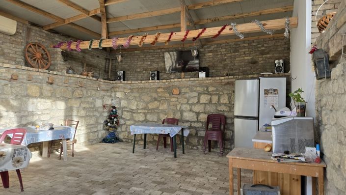 Image No.6-2 Bed House for sale