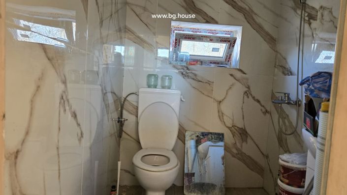Image No.11-3 Bed House for sale