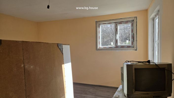 Image No.14-3 Bed House for sale