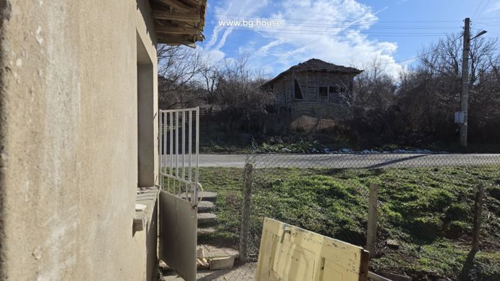 Image No.16-3 Bed House for sale