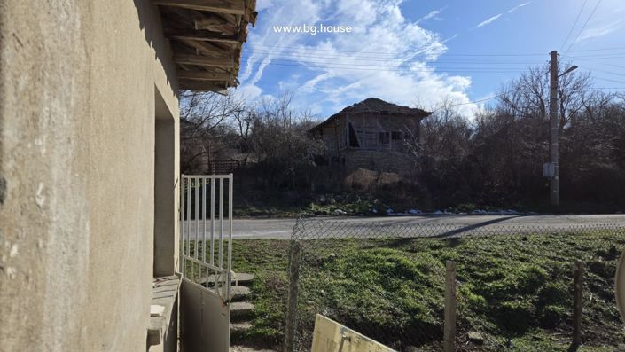 Image No.17-3 Bed House for sale
