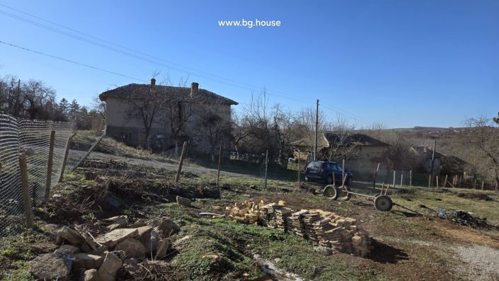 Image No.18-3 Bed House for sale