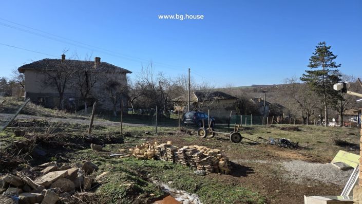 Image No.6-3 Bed House for sale