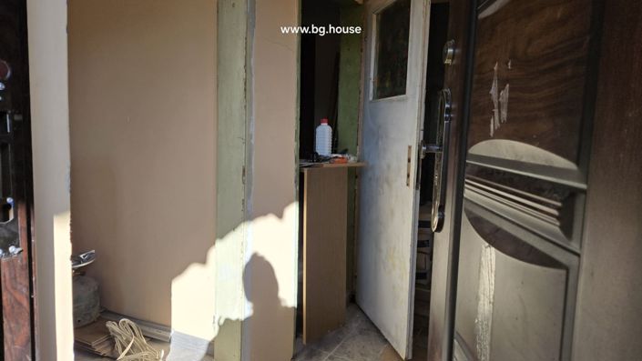 Image No.8-3 Bed House for sale