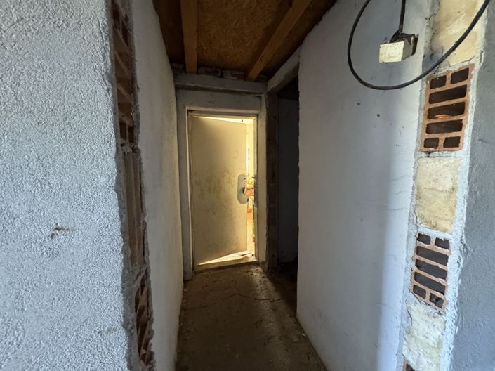 Image No.22-6 Bed House for sale