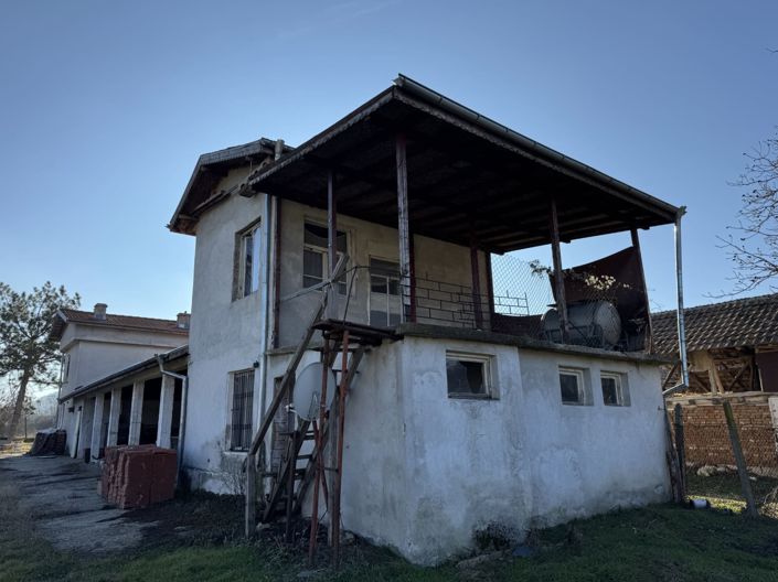 Image No.27-6 Bed House for sale