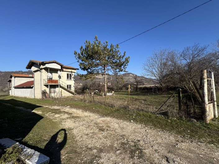 Image No.6-6 Bed House for sale