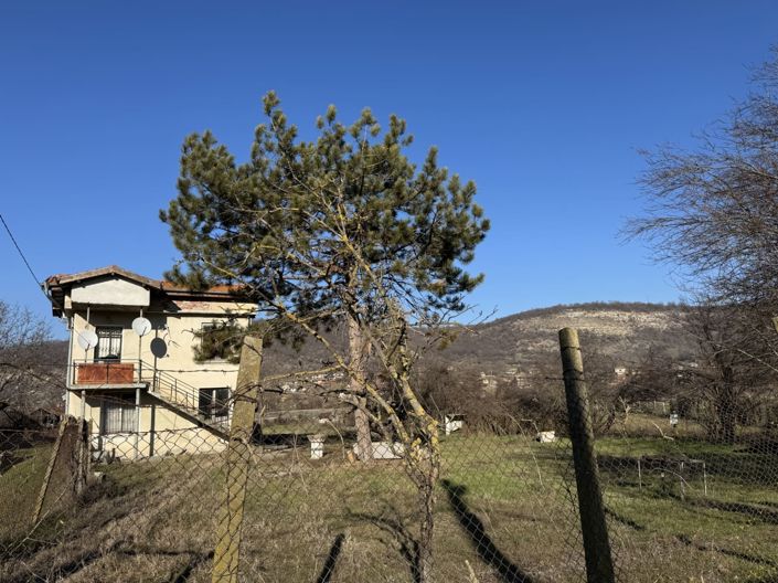 Image No.7-6 Bed House for sale