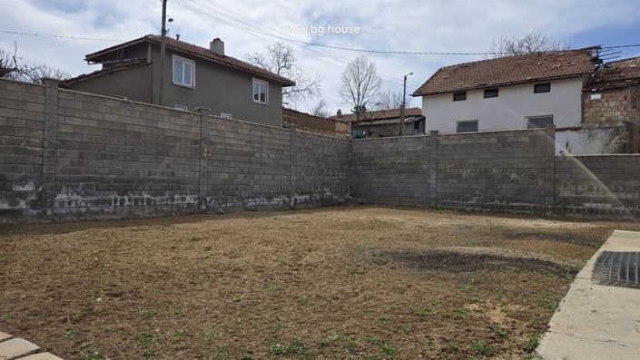 Image No.20-2 Bed House for sale